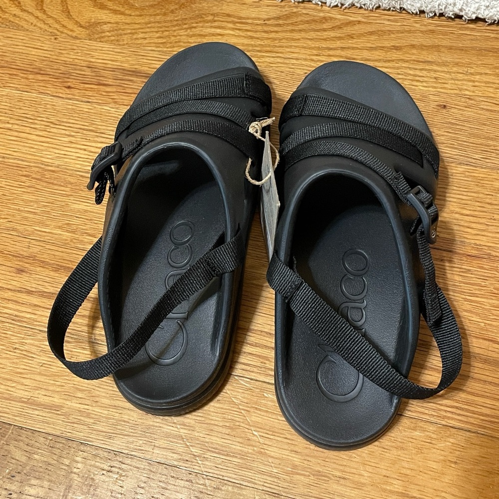 Chaco Chillos Sport Big Kids/UniSex Strap Sandal size 6 in Black NWT